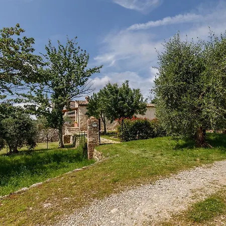 Apartment Guesthost - Casa Di Guido - Country Chic With View Fungaia